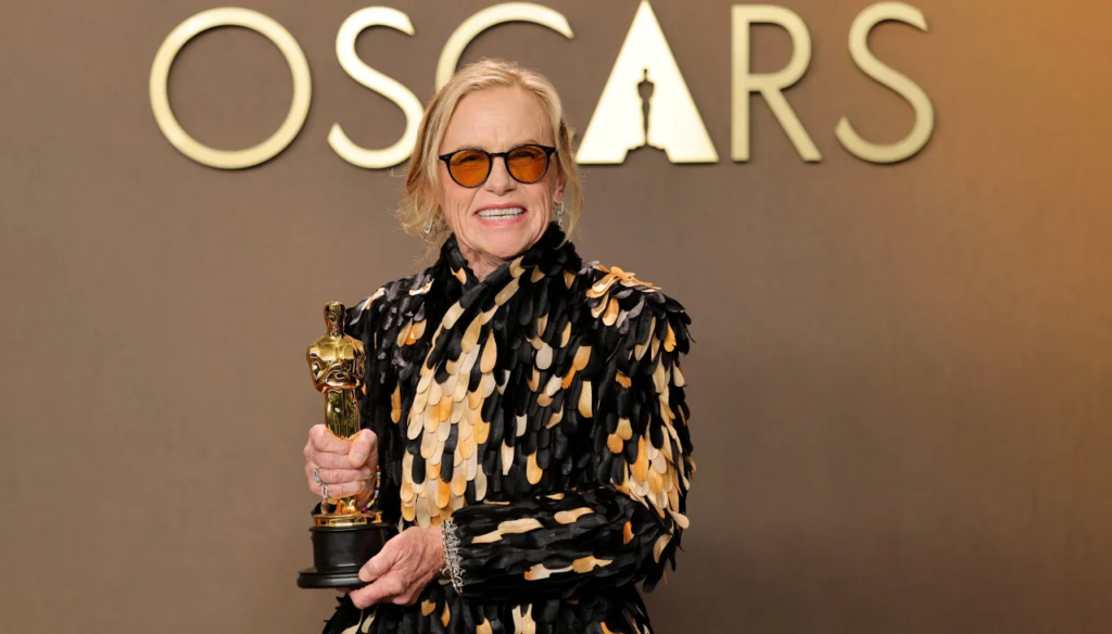 Amy Madigan Wins First Oscar for Best Supporting Actress 40 Years After Her Last Nomination